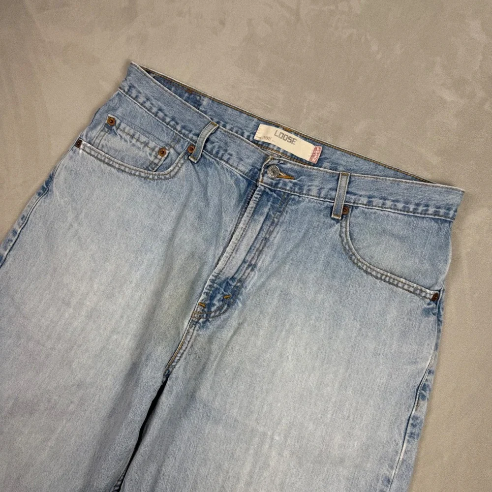 Levis these levi